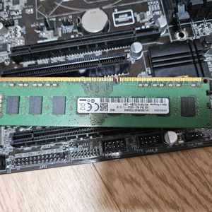 삼성전자 DDR3 8GB 램 팝니다.