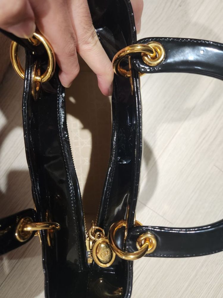 디올 레이디 미디움 페이던트 판매--3