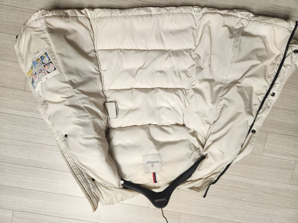 몽클래어 화이트 경량패딩 판매--2