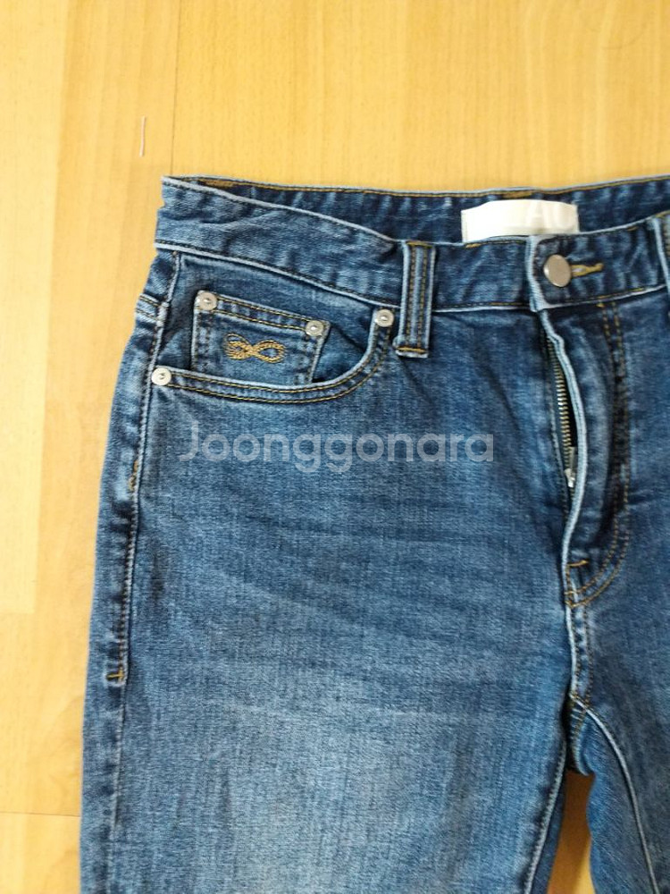 여성 플랙진 데님 일자청바지 (새상품.사방스판32)--1