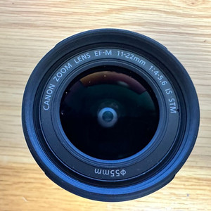 캐논 EF-M 11-22mm 줌렌즈 팝니다