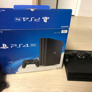 PS4 PRO 1TB 판매합니다.