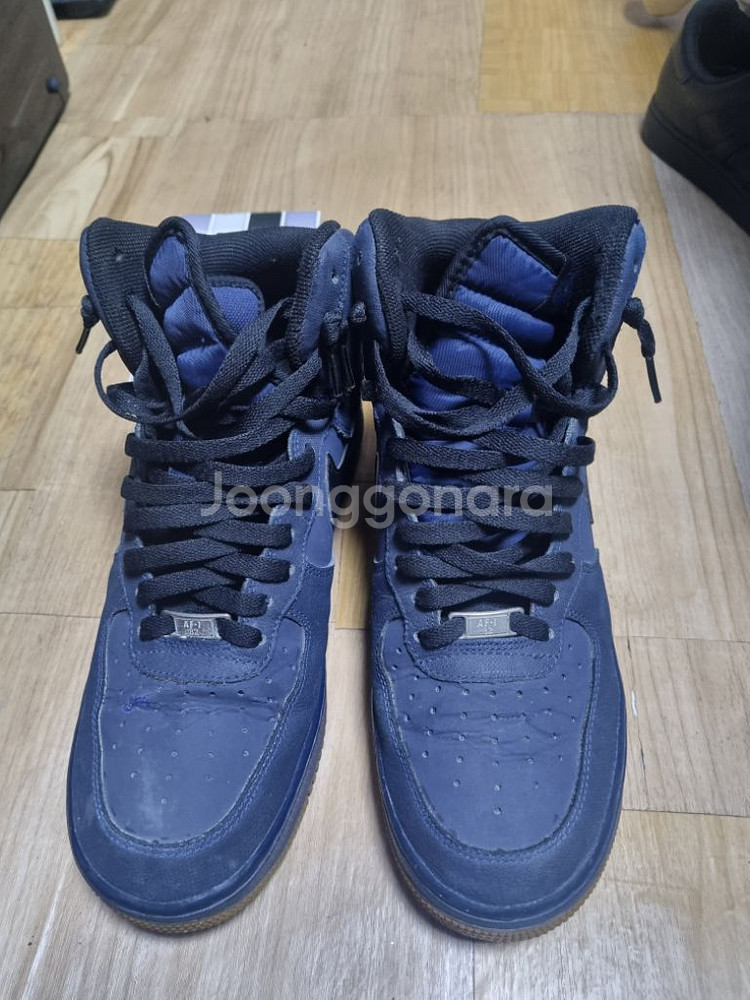 나이키 에어포스 부츠 네이비 사이즈 275 팝니다--4