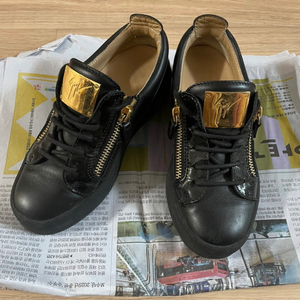 [풀박스] 정품 쥬세페자노티 35사이즈 (명품 신발)