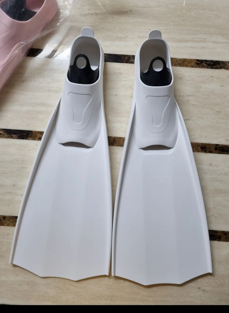 롱핀 오리발 이미지