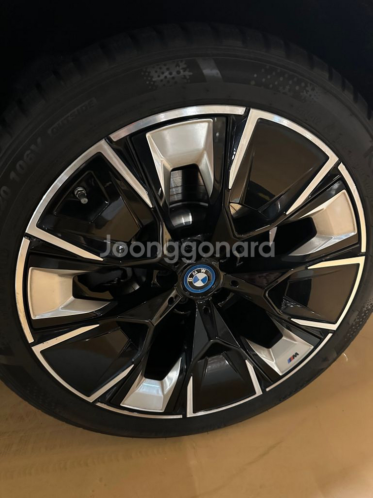bmw ix3--3