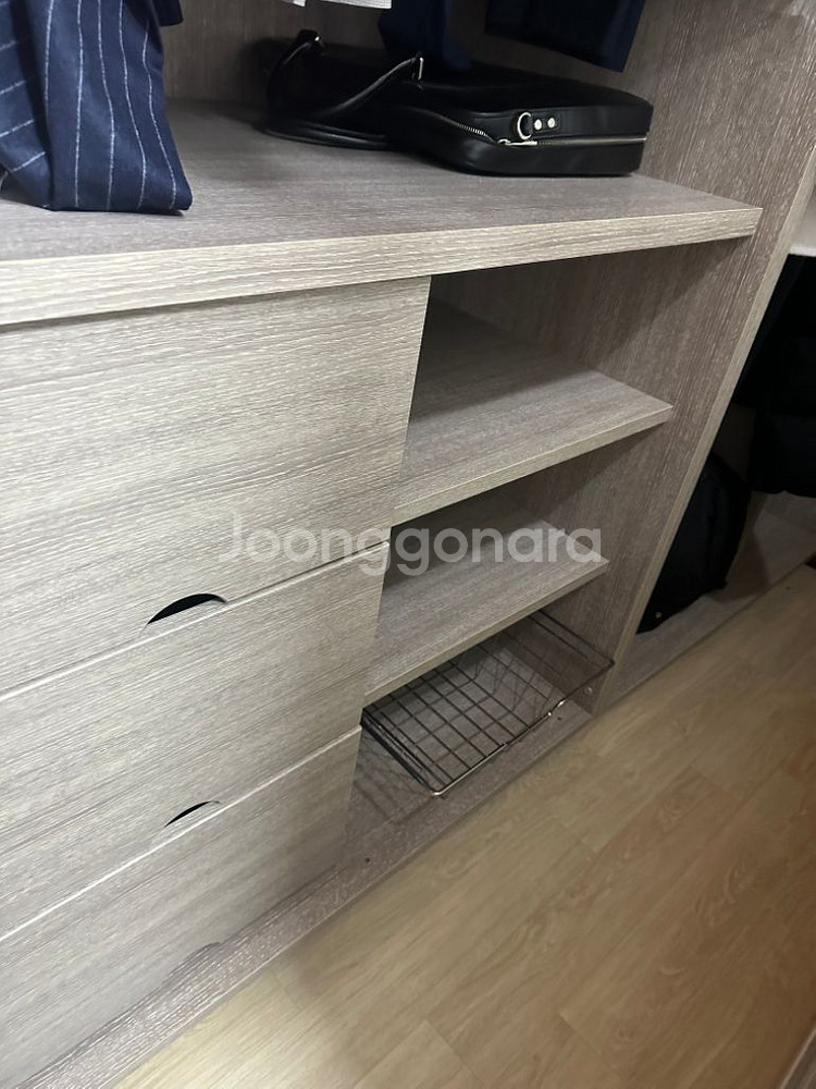 동서가구 옷장 팝니다--4
