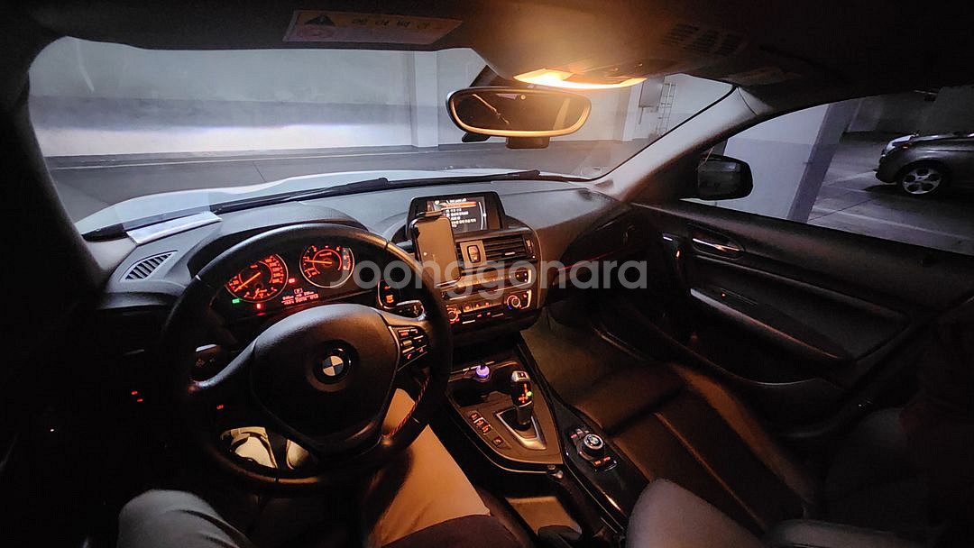 BMW 118d sports 15년3월식--8