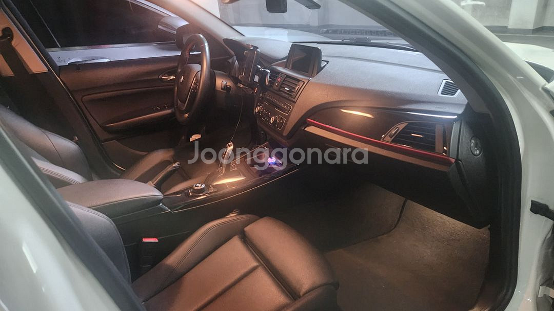 BMW 118d sports 15년3월식--9