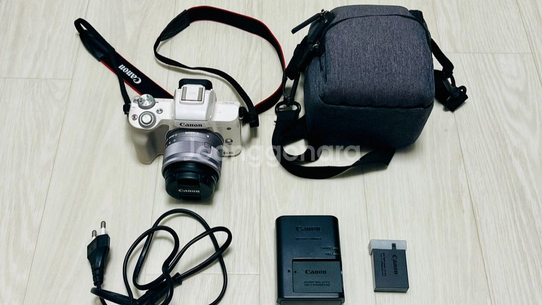 CANON EOS M50 바디 + 렌즈 EF-M 15--0