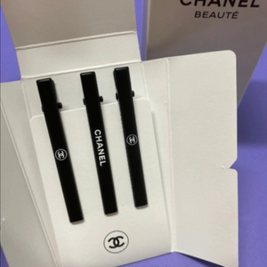 새상품*샤넬뷰티 블랙 집게핀