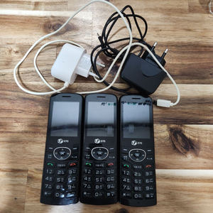 엘지유플러스 무선 인터넷전화기 3대+어댑터 2대