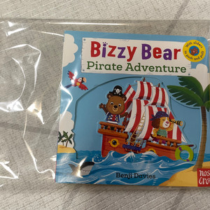 비지베어 Bizzy Bear Pirate Adventu