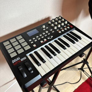 AKAI MPK 25