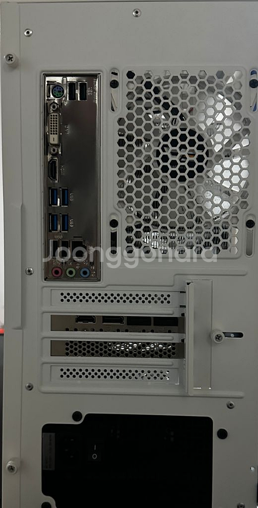 게이밍 컴퓨터 5600X 3060ti 팝니다--6