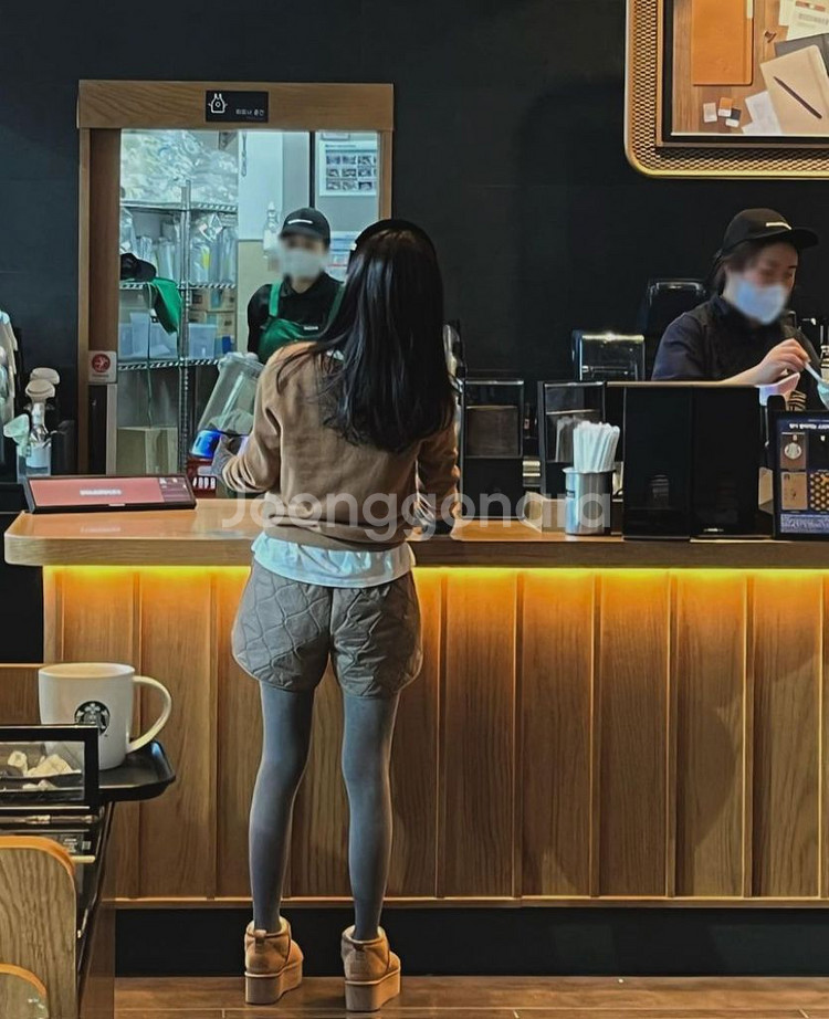 프레쉬라벨 패딩반바지 카키s--1