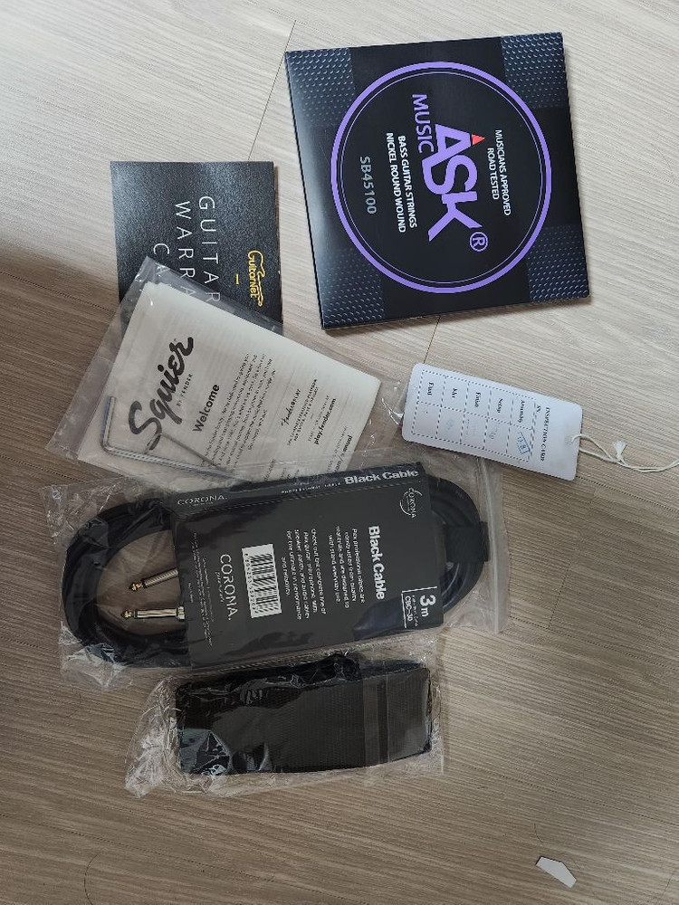 스콰이어 브롱코 베이스 이미지