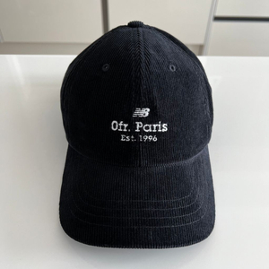 뉴발란스 x Ofr. Paris 볼캡