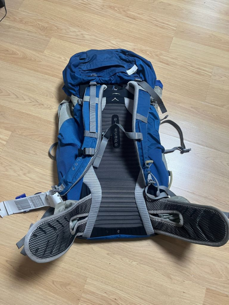 오스프리 캐스트럴 48L 남성용 등산배낭--5