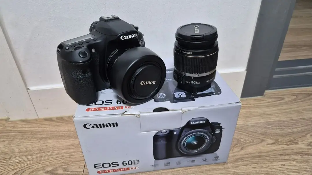 캐논 EOS 60D DSLR 카메라 삼각대 포함 이미지