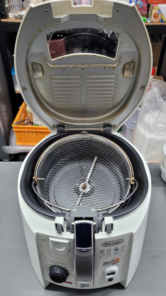 드롱기 튀김기 이미지