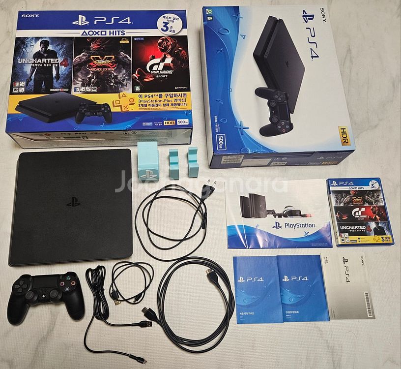 ps4 슬림(히트번들) 택포 14.5에 팝니다.--0