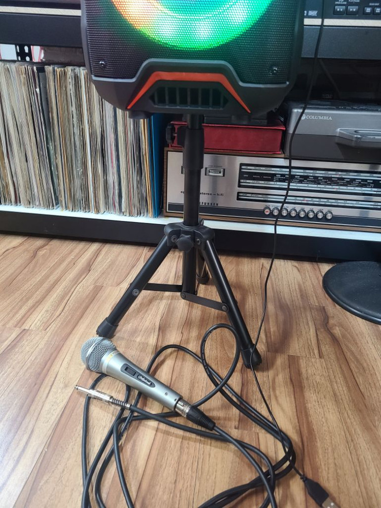 블루투스 스피커(FM라디오/블루투스/USB/마이크/TF 이미지