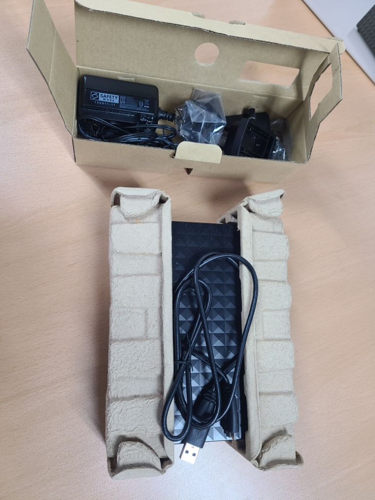 씨게이트 외장하드 4T 이미지