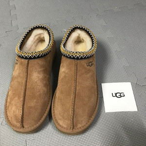 호주 오즈웨어 ugg 부츠 255사이즈