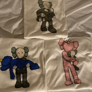 kaws 카우스 국내미발매 티셔츠