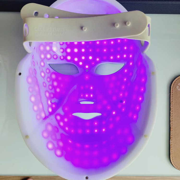 셀리턴 피부재생 미백 미용기기 풀박스 판매합니다 이미지