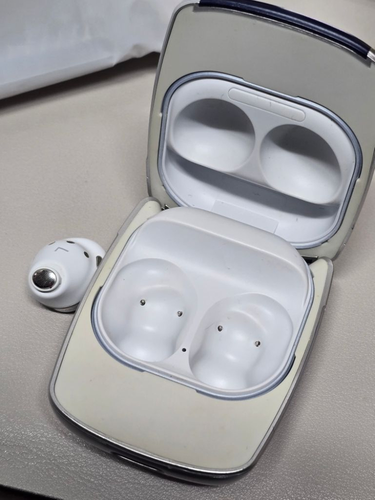 버즈 프로 sm-r190 + 왼쪽 유닛+ 애니콜 케이스 이미지