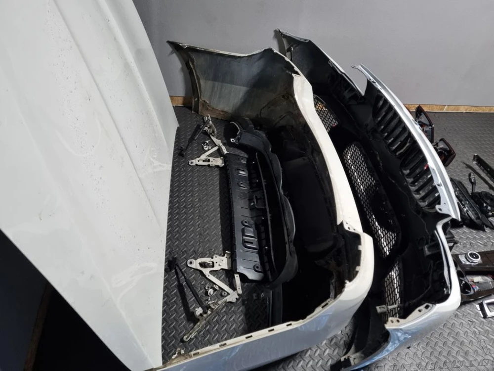 bmw f10 모든 부품 저렴하게 판매 합니다 이미지