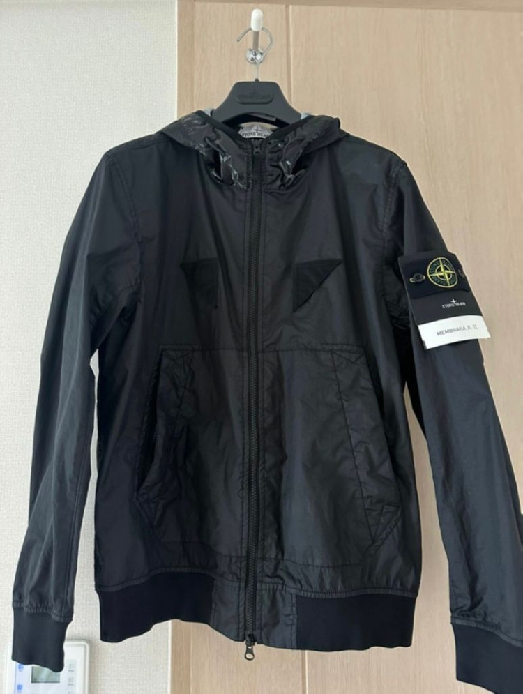 스톤아일랜드 멤브라나(바람막이) 이미지