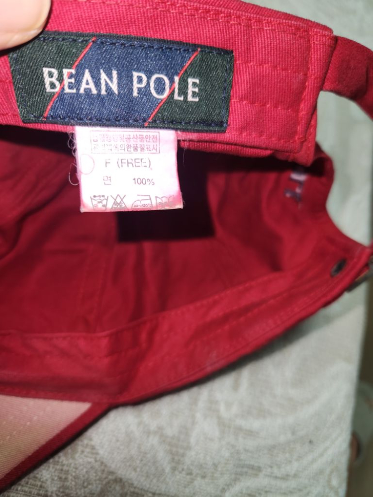 빈폴 레드 모자 이미지