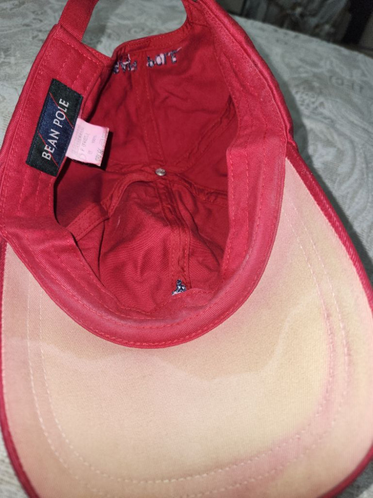 빈폴 레드 모자 이미지