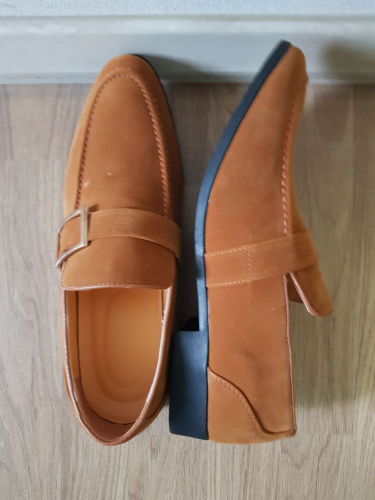 남성용 구두 로퍼 이미지