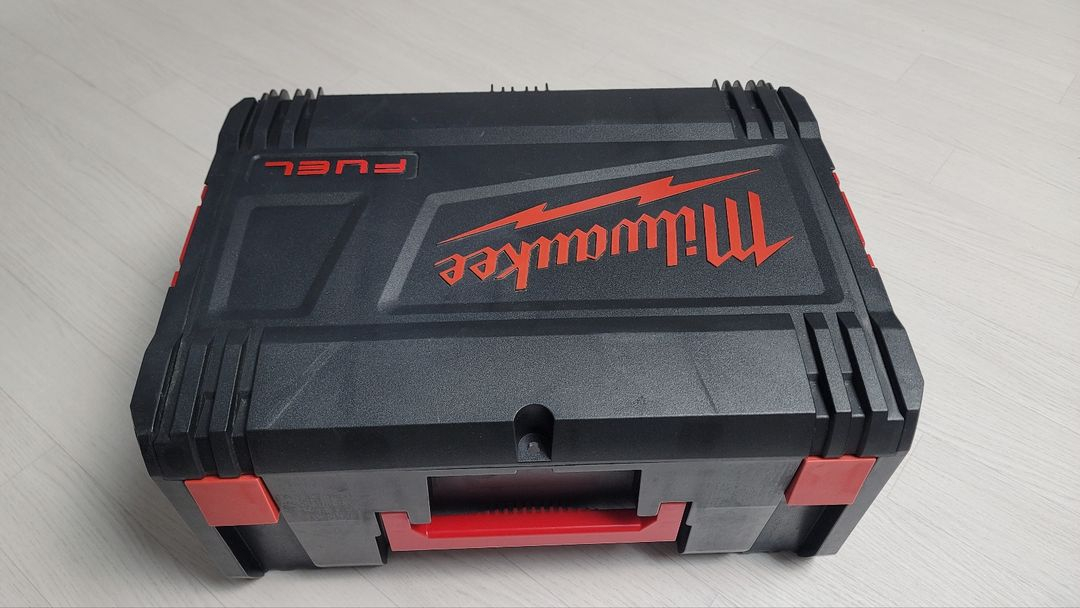 정품 밀워키 블랙 하드케이스 대형 공구박스 공구함 캠핑 이미지