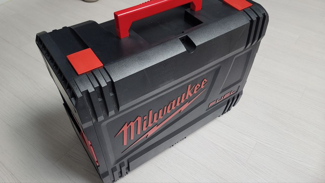 정품 밀워키 블랙 하드케이스 대형 공구박스 공구함 캠핑 이미지