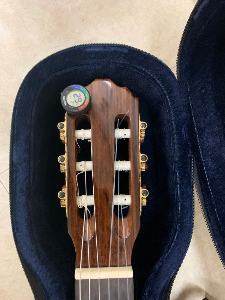전문연주용 클래식기타 성혁준 100호 급매 이미지