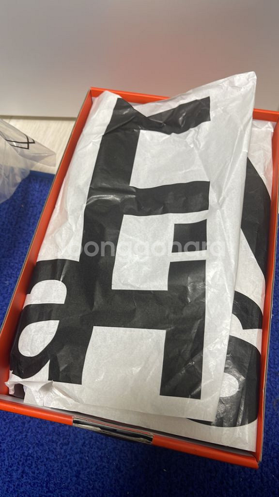 나이키 사카이 블레이져 로우 화이트 페이턴터 레더--1