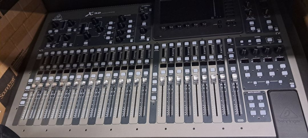 베링거by마이다스 디지털믹서 오디오인터페이스 이미지