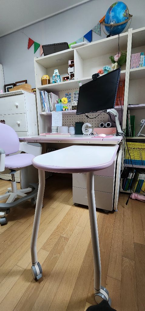 일룸 링키플러스 책상 이미지