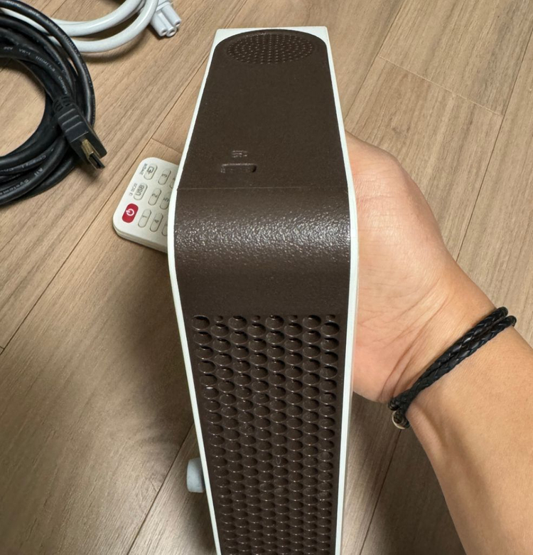 led 미니빔 lg pw700 저렴하게 가져가세요~ 이미지