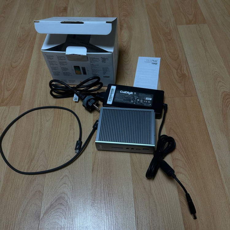 CalDigit 칼디짓 TS3 Plus 풀박스 이미지