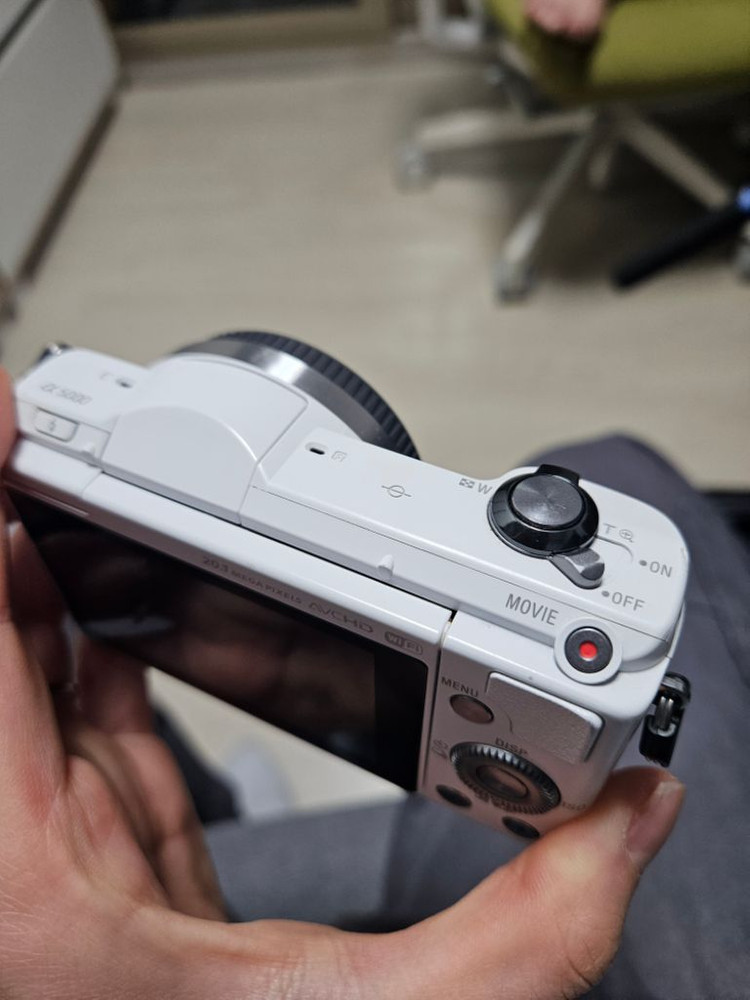 소니 a5000 바디 단품 팝니다 이미지