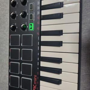 AKAl MPK mini