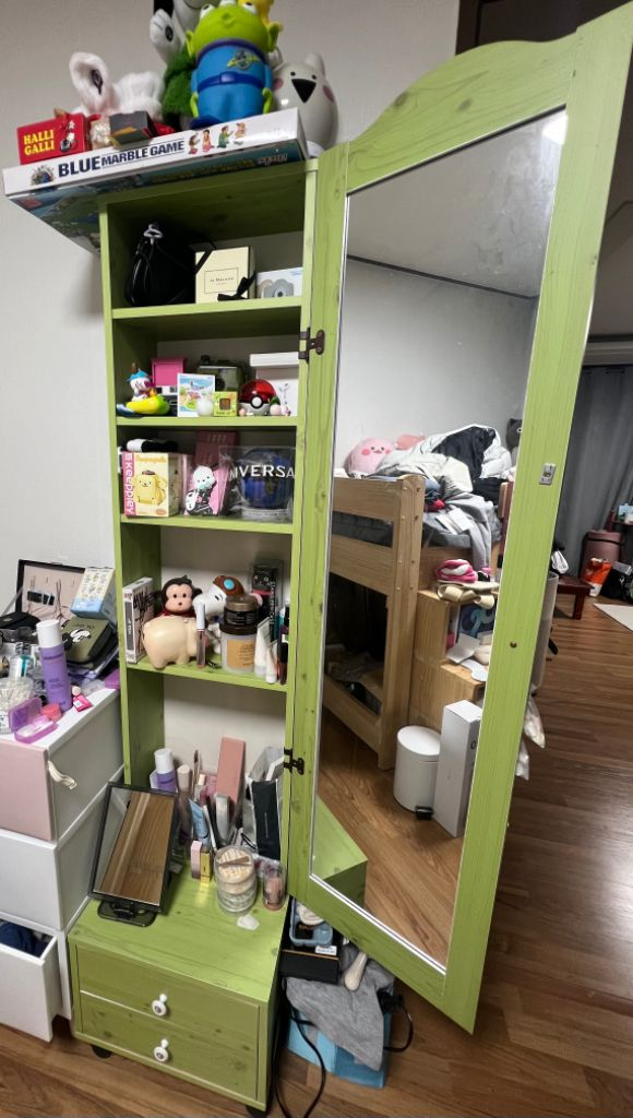 스탠딩 화장대 겸 수납장 판매합니다! 이미지