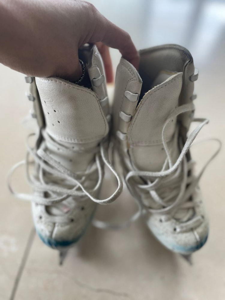 피겨화 에디아오버츄어 200 이미지