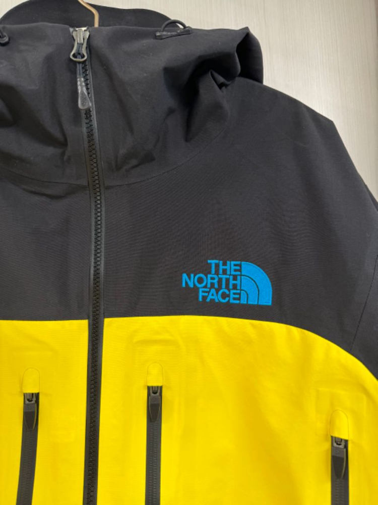 [XL] 슈프림x노스페이스 테입드 심 쉘 자켓 팜니다. 이미지